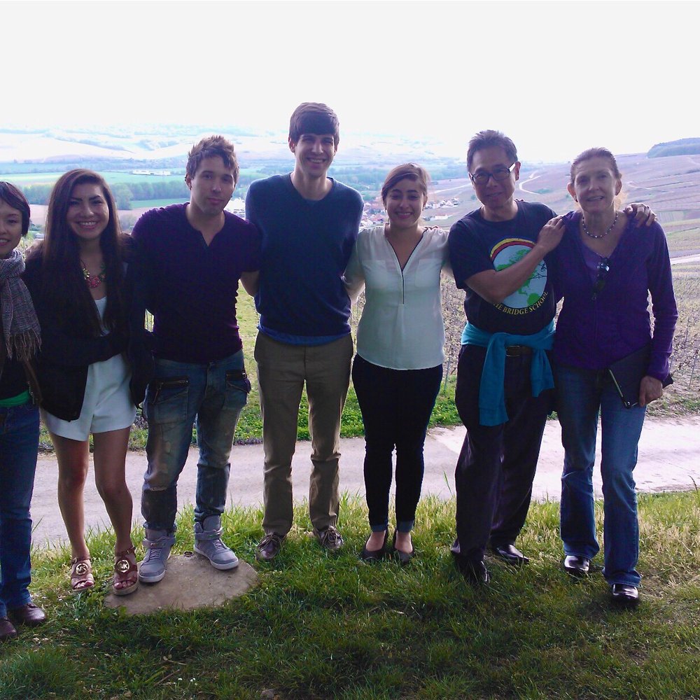 C la Vigne - Group photo! - Wine Tours Near Me - Issy-les-Moulineaux, 92