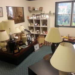 Wonders Found Thrift Shop - Furniture,  lamps n mirrors