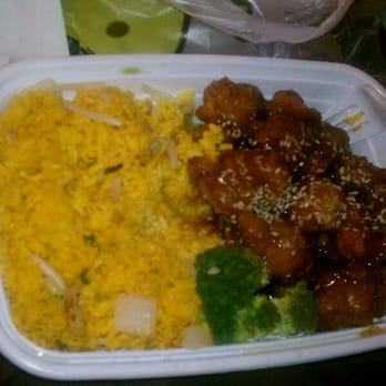 Ting Hua - Sesame Chicken combo plate - Chinese Near Me - Brooklyn, New York