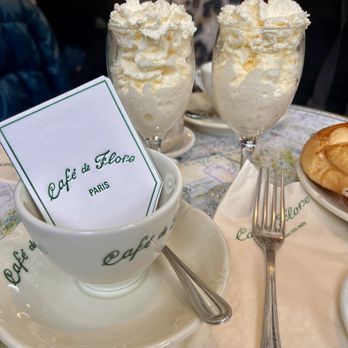 Café de Flore - Cafes Near Me - Paris, 75