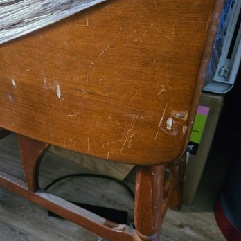 Love's Moving Service - Antique table - Movers Near Me - Topeka, Kansas Love's Moving Service - Antique table - Movers Near Me - Topeka, Kansas