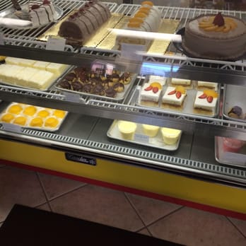 Comilão Lanches - Deserts - Bakeries Near Me - Newark, New Jersey