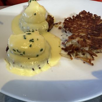 Boon Fly Cafe - Dungeness Crab Benedict - American Near Me - Napa, California Boon Fly Cafe - Dungeness Crab Benedict - American Near Me - Napa, California