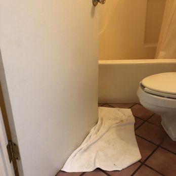 Laker Inn - Can't close bathroom door with towel down. - Hotels Near Me - Russell Springs, Kentucky Laker Inn - Can't close bathroom door with towel down. - Hotels Near Me - Russell Springs, Kentucky