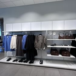 H&M