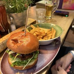 Hans im Glück - Veggie Burger and fries
