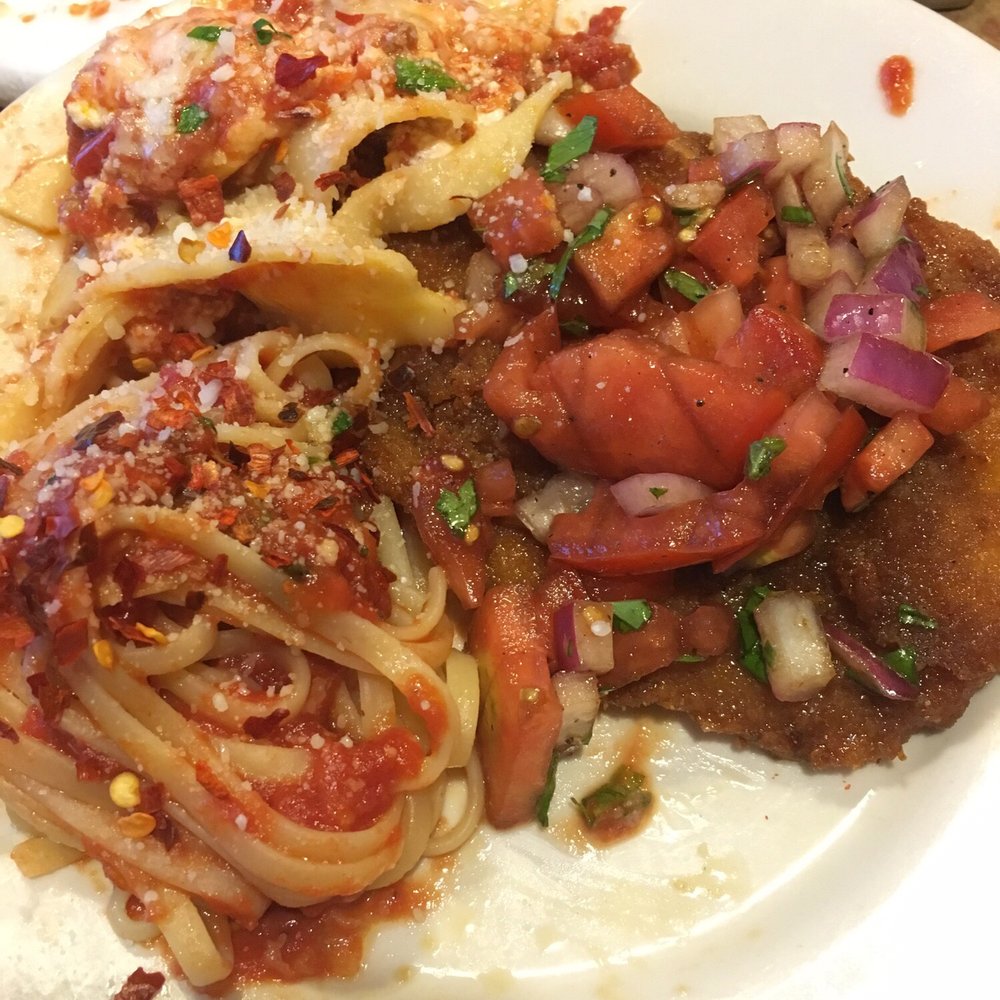 La Casa Bella - Chicken capriosa with linguine Baked lasagna - Italian Near Me - Brooklyn, New York La Casa Bella - Chicken capriosa with linguine Baked lasagna - Italian Near Me - Brooklyn, New York