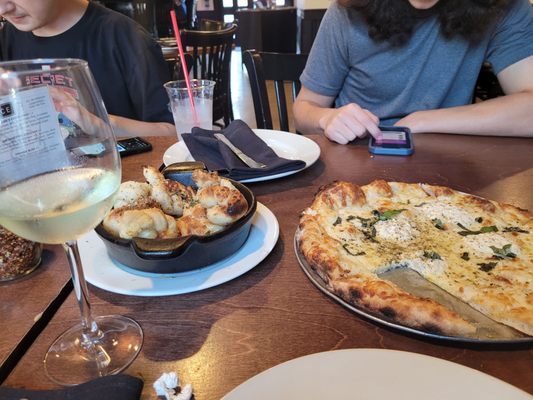 Grace Pizza & Shakes by null