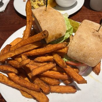 Evelyn's - Chipotle Chicken Sandwich with sweet potato fries - Breakfast & Brunch Near Me - Annapolis, Maryland