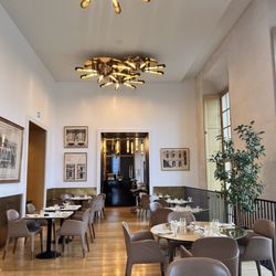 Ore - Ducasse au Château de Versailles - Dining area