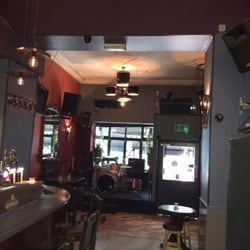 Bru Bar & Hostel