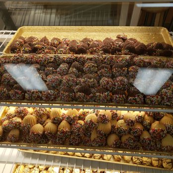 La Piñata Bakery - Fresh made cookies - Bakeries Near Me - Lincolnwood, Illinois La Piñata Bakery - Fresh made cookies - Bakeries Near Me - Lincolnwood, Illinois
