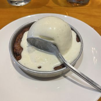 BJ's Restaurant & Brewhouse - Cookie and ice cream - Pizza Near Me - Brea, California