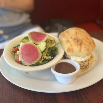 Bacon - Chicken pesto sandwich with side salad. - Breakfast & Brunch Near Me - Novato, California Bacon - Chicken pesto sandwich with side salad. - Breakfast & Brunch Near Me - Novato, California