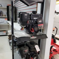 Small Engine House - Replacement engines available. We deal Briggs Honda Kawasaki Kohler and others.