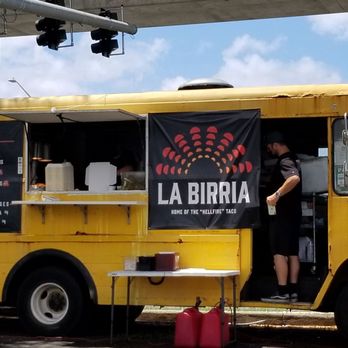 La Birria - La Birria food truck on corner of Pali Momi St and Kam Hwy (A.K.A. Pearlridge Sears Parking Lot) - Mexican Near Me - Aiea, Hawaii