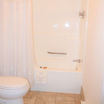 Classic Motor Lodge - Hotels Near Me - West Greenwich, Rhode Island