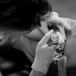 Black House Tattoo - Best tattoo in Prague - Black House Tattoo.