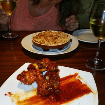 Seasons 52 - Crab stuffed mushrooms and duck wing apitizer excellent - New American Near Me - Sarasota, Florida Seasons 52 - Crab stuffed mushrooms and duck wing apitizer excellent - New American Near Me - Sarasota, Florida