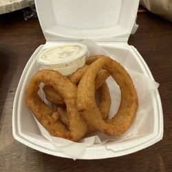 Hug-Hes American Kitchen - Onion ring order