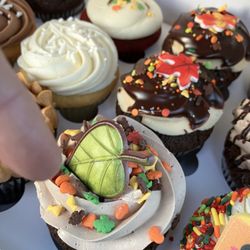 Wanna Cupcake? Bakery Cafe - This one was my favorite!!!!