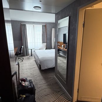 Hilton Berlin - Room - Hotels Near Me - Berlin, BE