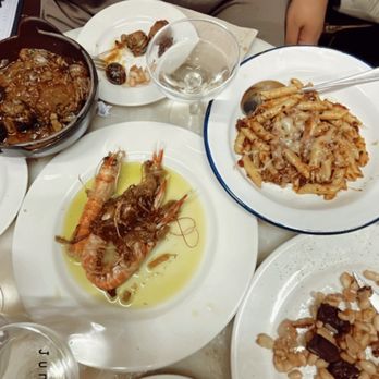 El Xampanyet - Tapas Bars Near Me - Barcelona, B El Xampanyet - Tapas Bars Near Me - Barcelona, B