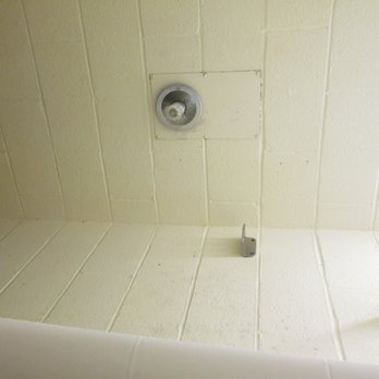 Poole Knobs Campground - shower stall - Campgrounds Near Me - La Vergne, Tennessee