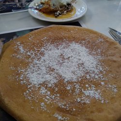 Creperie Petite Bretagne - Crepe with sugar & Merigne with a walnut sauce