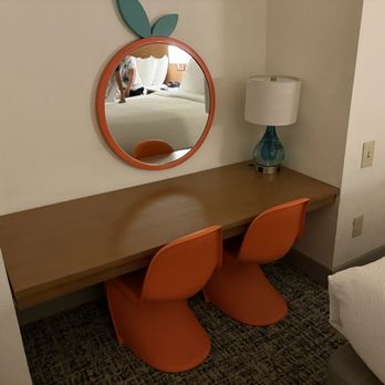 Clementine Hotel & Suites - Hotels Near Me - Anaheim, California Clementine Hotel & Suites - Hotels Near Me - Anaheim, California