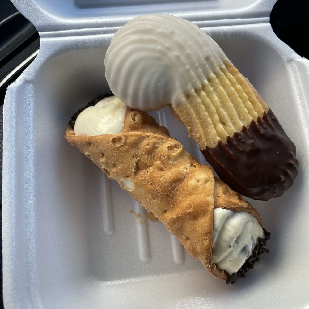 Sweetly Divine - two desserts in a styrofoam container - Desserts Near Me - Logan, Utah Sweetly Divine - two desserts in a styrofoam container - Desserts Near Me - Logan, Utah