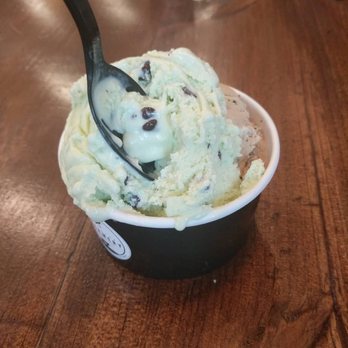 Nicholas Creamery - Ice Cream & Frozen Yogurt Near Me - Atlantic Highlands, New Jersey Nicholas Creamery - Ice Cream & Frozen Yogurt Near Me - Atlantic Highlands, New Jersey
