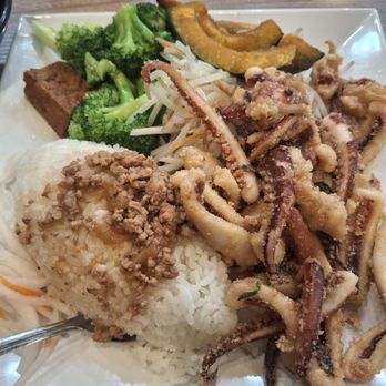 Dago Bento House - Deep fried squid combo ($15) - Noodles Near Me - Chino Hills, California Dago Bento House - Deep fried squid combo ($15) - Noodles Near Me - Chino Hills, California