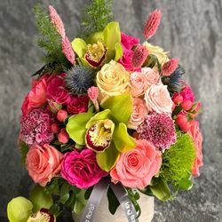 King Florist Of Austin - Sweetwater Standard
$165