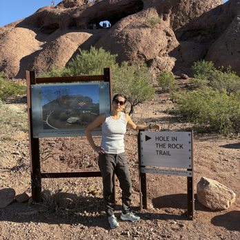Hole-in-the-Rock - Hiking Near Me - Phoenix, Arizona Hole-in-the-Rock - Hiking Near Me - Phoenix, Arizona
