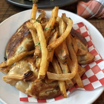 La Barrita Restobar - Steakhouses Near Me - Baltimore, Maryland
