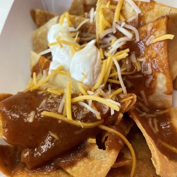Casa De Papi - Tasty chips and mild salsa while you wait - Mexican Near Me - Canoga Park, California