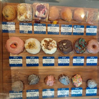 District All Day Delicious - Donuts Selection - Coffee & Tea Near Me - New Orleans, Louisiana