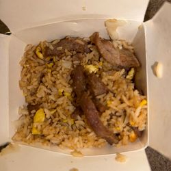 Wang Chinese Restaurant - Beef fried rice. No sauce. No veggies. Dry.