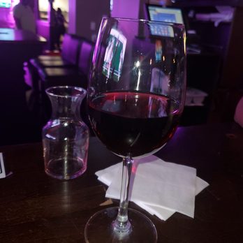 The Lobby - Pinot nior - New American Near Me - Elizabeth, New Jersey