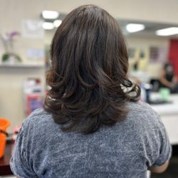 18 Salon