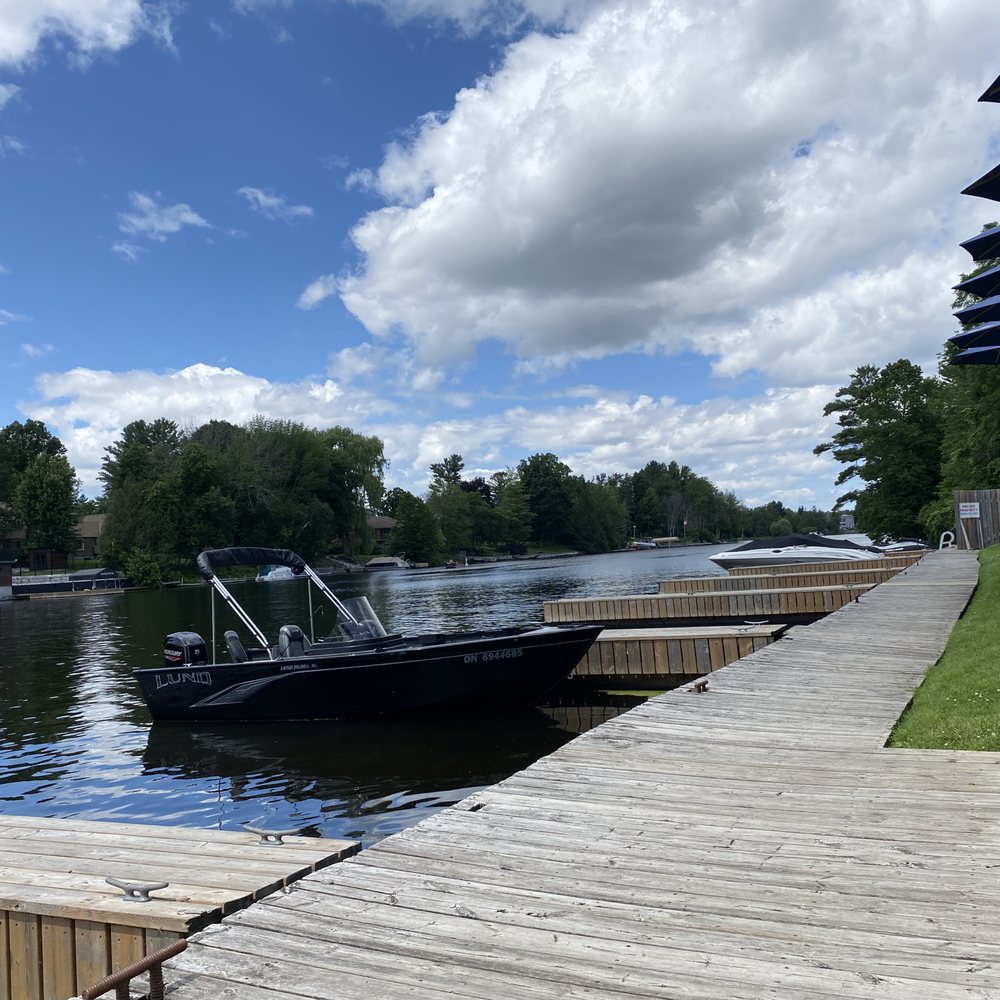 Kelly's Landing - Dock below the patio - Canadian (New) Near Me - Manotick, Ontario
