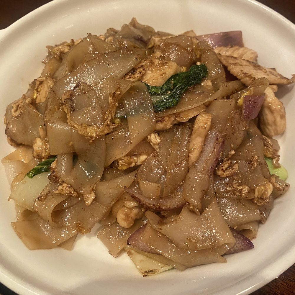 Rasa - Chicken pad see ew - Malaysian Near Me - New York, New York Rasa - Chicken pad see ew - Malaysian Near Me - New York, New York