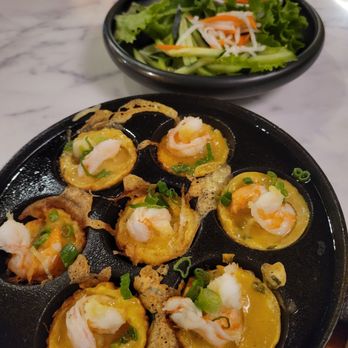 Lê Madeline - Banh kot - Vietnamese Near Me - Quincy, Massachusetts