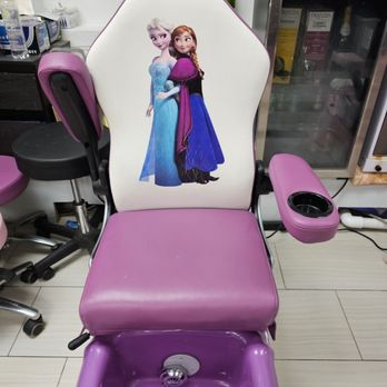 Cedar Park Nails - Frozen chair - Nail Salons Near Me - Cedar Park, Texas