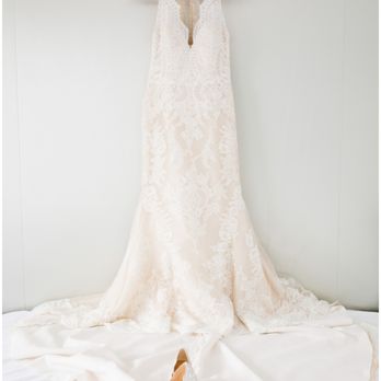 Ashbury Bridal - Bridal Near Me - Kelowna, British Columbia