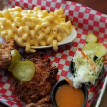 County Fare - Fried chicken and mac and cheese - New American Near Me - Wappingers Falls, New York