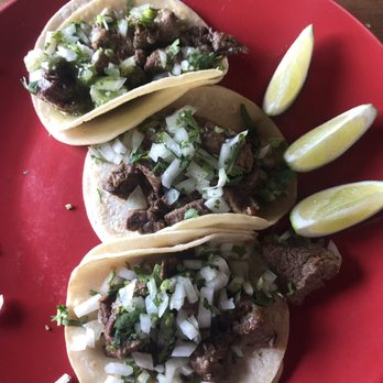 Los Mariachis - Soft steak tacos - Mexican Near Me - Wallingford, Connecticut