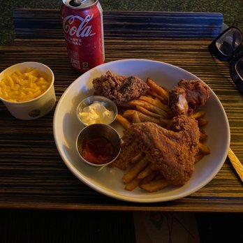 Vancity Fried Chicken - Fried chicken, fries and macaroni - Chicken Shop Near Me - Vancouver, British Columbia Vancity Fried Chicken - Fried chicken, fries and macaroni - Chicken Shop Near Me - Vancouver, British Columbia