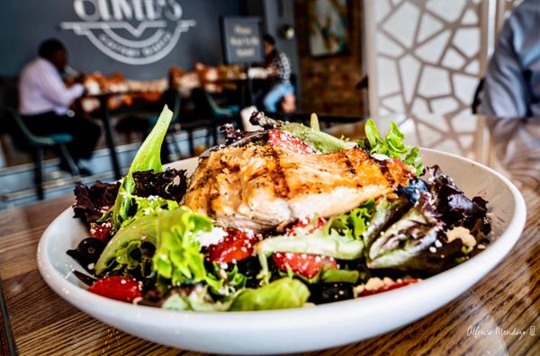 Oliver's Corner Bistro by null